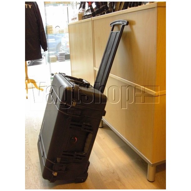 Peli 1560 kuffert med plads til 6 stk. radioer (DP1400/NX1300)