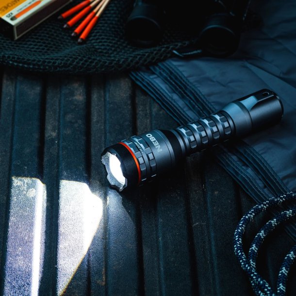 Nebo Davinci 800L Black Line - 800 lumens